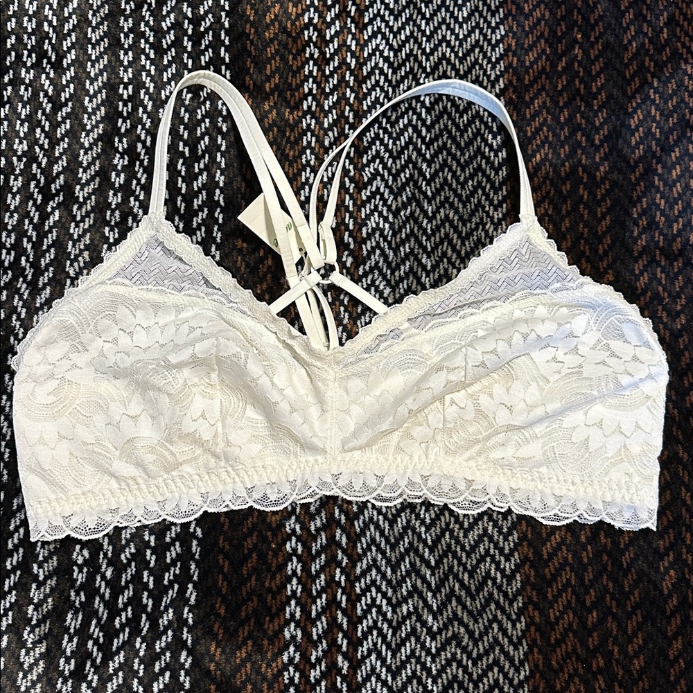 Aerie Cream Lace Bralette with Strappy Back